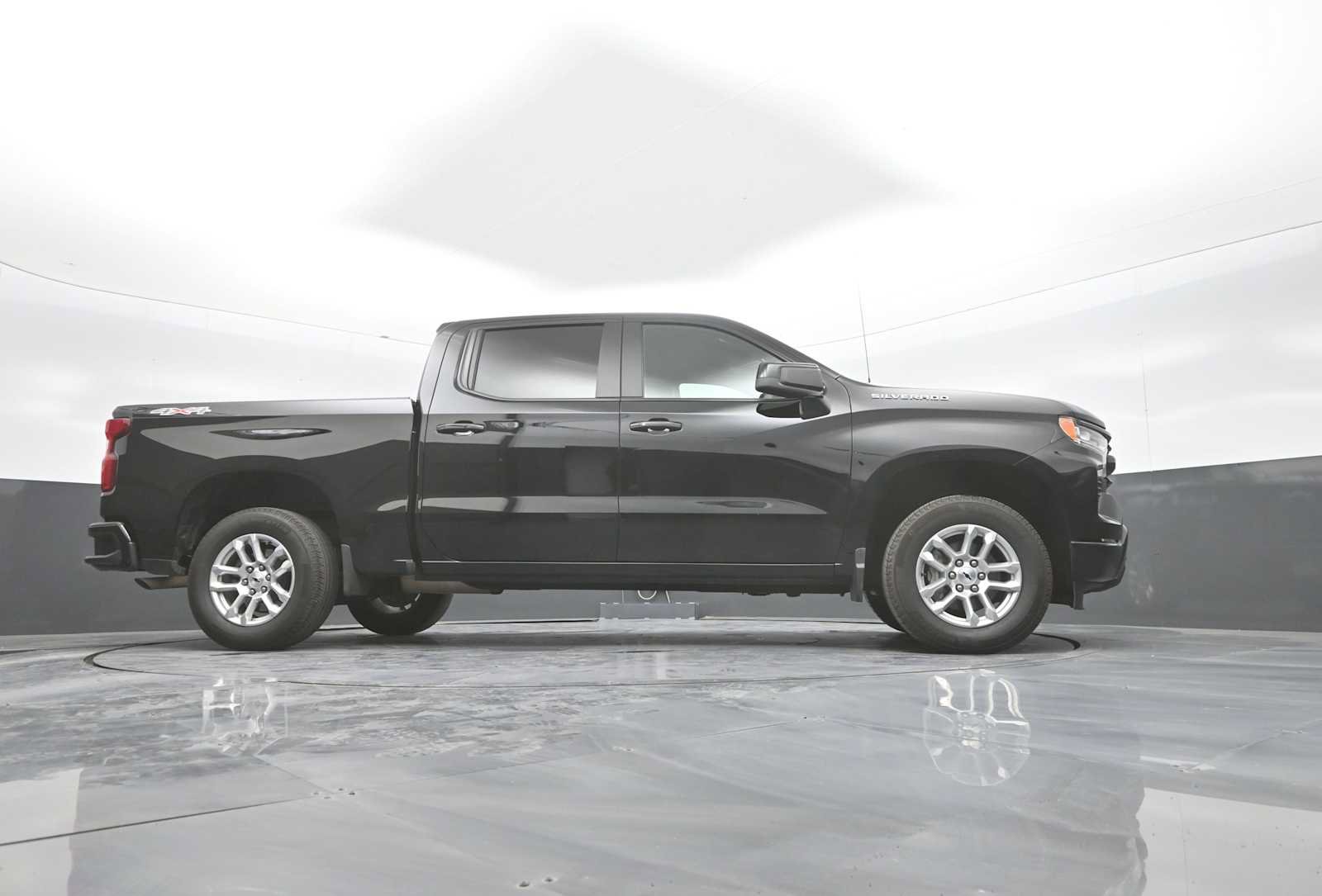 Used 2026 Chevrolet Silverado 1500 RST AWD/4WD image 42