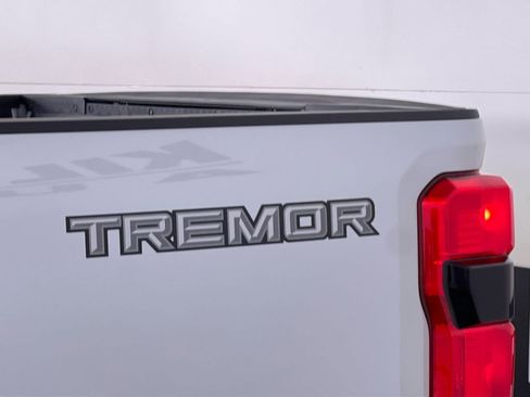 New 2026 Ford F250 Lariat w/ Tremor Off-Road Package image 24