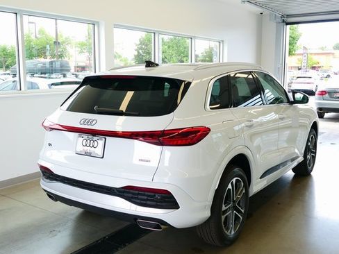 New 2025 Audi Q5 Premium image 6