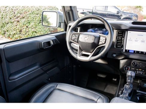 Used 2025 Ford Bronco Big Bend image 12