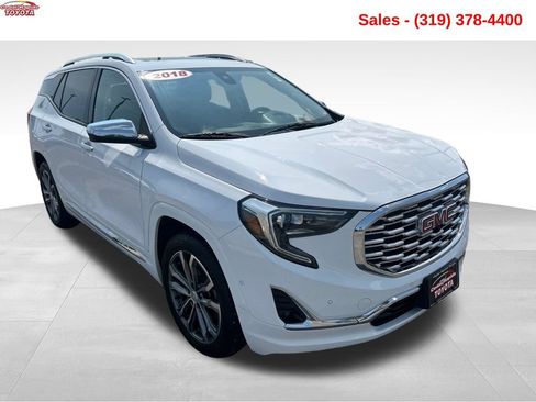 Used 2018 GMC Terrain Denali w/ Advanced Safety Package AWD/4WD image 9