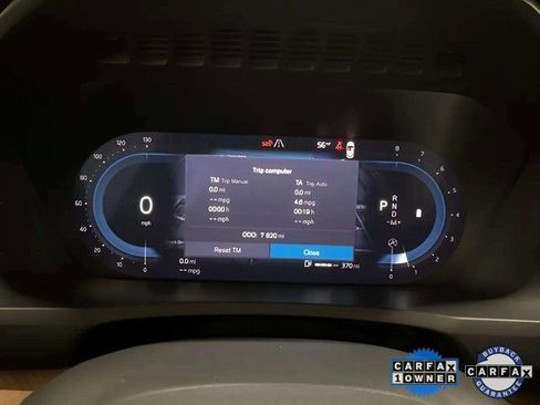 Used 2025 Volvo XC90 B6 Plus image 10