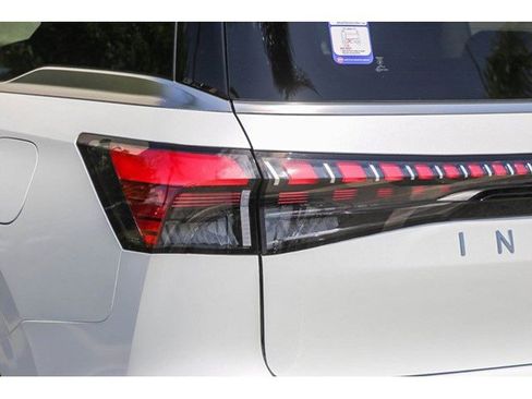 New 2026 INFINITI QX80 Luxe w/ Cargo Package image 9