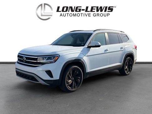 Certified 2023 Volkswagen Atlas SE w/ Panoramic Sunroof Package FWD image 1