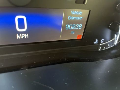 Used 2018 Cadillac XT5 Luxury w/ Driver Awareness Package AWD/4WD image 10
