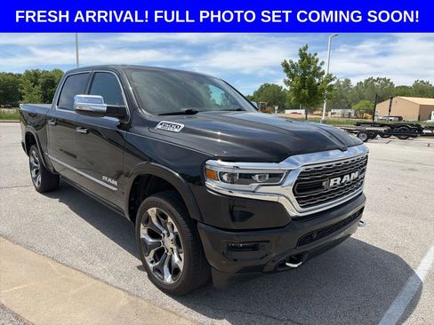 Used 2019 RAM 1500 Limited AWD/4WD image 2