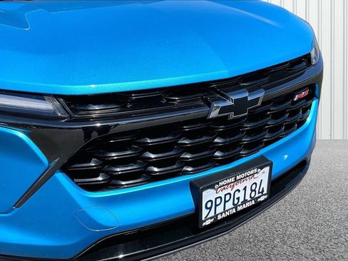 Used 2025 Chevrolet Trax RS w/ Sunroof Package FWD image 26