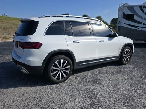 Used 2022 Mercedes-Benz GLB 250 4MATIC image 5
