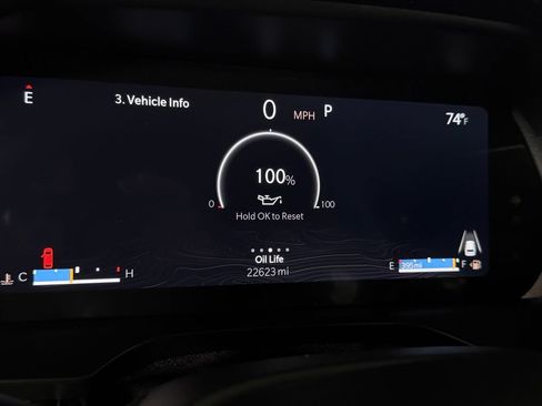 Certified 2025 Jeep Grand Cherokee Altitude AWD/4WD image 16