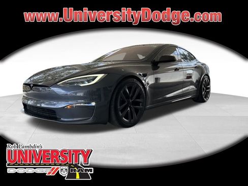 Used 2022 Tesla Model S Plaid image 1