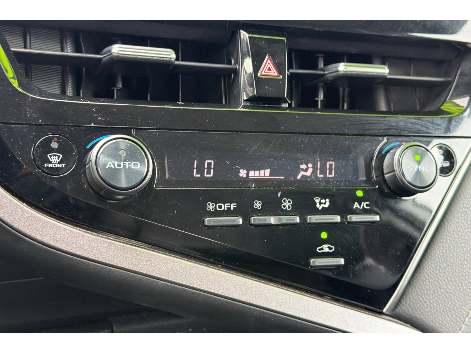 Certified 2024 Toyota Camry SE FWD image 22