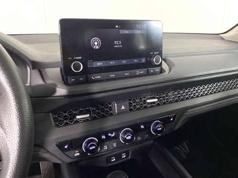 Used 2023 Honda Accord EX image 28