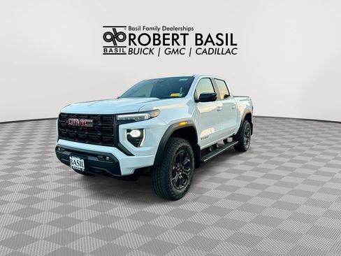 Used 2025 GMC Canyon Elevation w/ Convenience Package AWD/4WD image 4