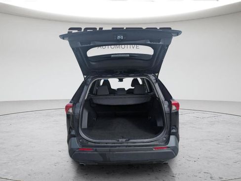 Used 2025 Toyota RAV4 XLE AWD/4WD image 7