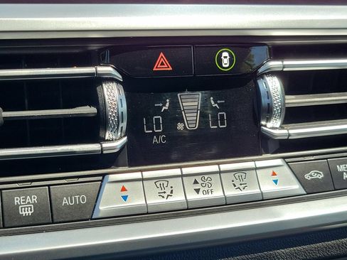 Used 2023 BMW 430i Convertible w/ M Sport Package RWD image 30