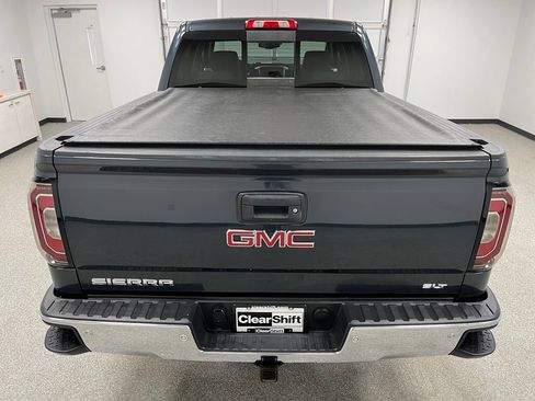Used 2018 GMC Sierra 1500 SLT AWD/4WD image 9