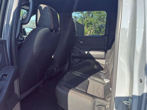 Used 2023 Nissan Frontier PRO-4X w/ Pro Convenience Package AWD/4WD image 10