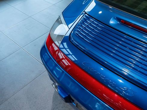 Used 2004 Porsche 911 Carrera 4S AWD/4WD image 30