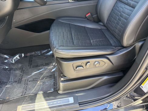 Used 2022 Cadillac Escalade Sport Platinum w/ Heavy-Duty Trailer Package image 22