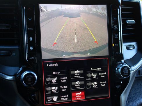 Used 2019 RAM 1500 Laramie image 32