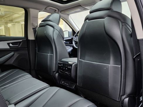 Used 2023 Acura MDX SH-AWD image 19