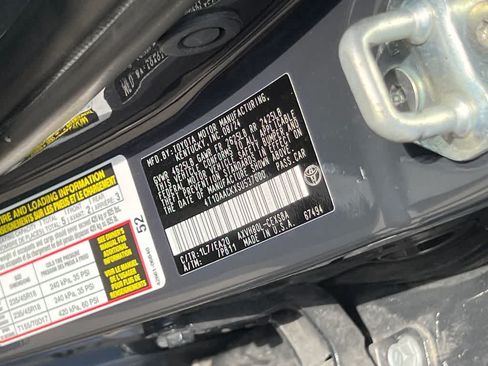 Used 2025 Toyota Camry SE w/ Convenience Package FWD image 29