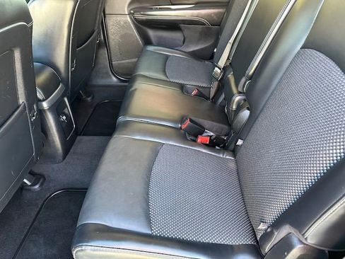 Used 2019 Dodge Journey Crossroad w/ Mopar All Weather Group image 18