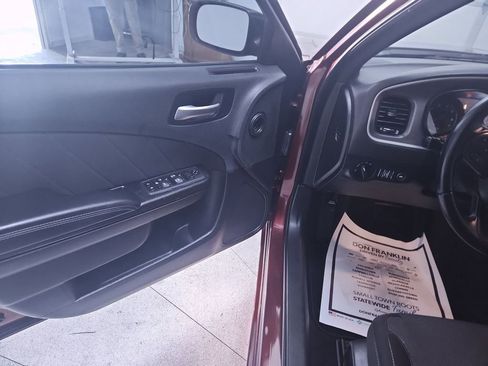 Used 2022 Dodge Charger SXT w/ Blacktop Package RWD image 15