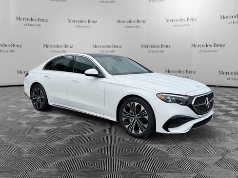 Used 2025 Mercedes-Benz E 350 4MATIC Sedan image 7