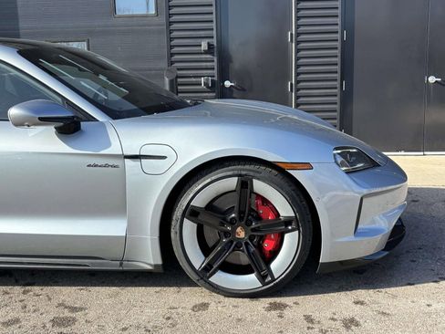 New 2026 Porsche Taycan GTS AWD/4WD image 15