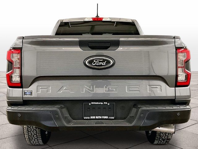 Used 2025 Ford Ranger XLT w/ Black Appearance Package AWD/4WD image 4