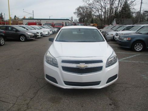 Used 2013 Chevrolet Malibu LS w/ Protection Package FWD image 3