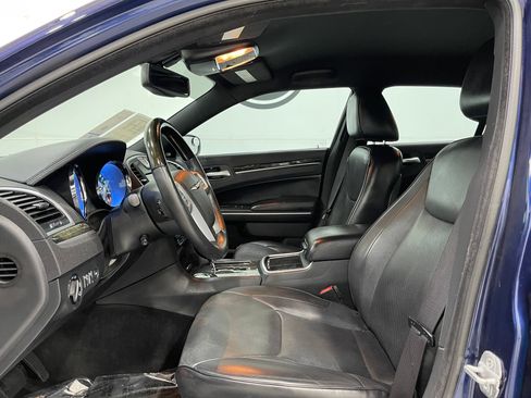 Used 2014 Chrysler 300 C AWD/4WD image 12