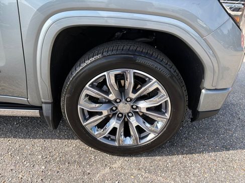 Used 2024 GMC Sierra 1500 Denali AWD/4WD image 25