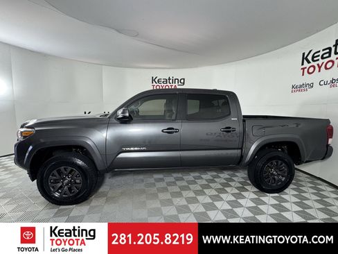 Used 2020 Toyota Tacoma SR5 image 8