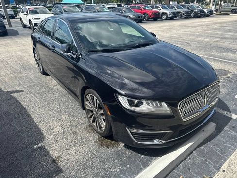 Used 2020 Lincoln MKZ Reserve w/ Elements Package FWD image 4