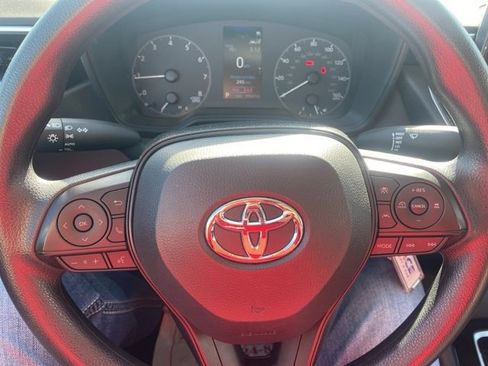 Used 2024 Toyota Corolla LE image 21