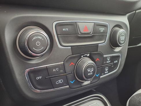 Used 2019 Jeep Compass Trailhawk w/ Leather Interior Group image 27