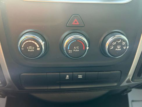 Used 2016 RAM 1500 Big Horn image 23