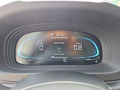 Certified 2025 Hyundai Venue SEL image 17