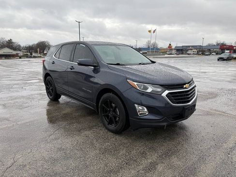 Used 2019 Chevrolet Equinox LT image 3