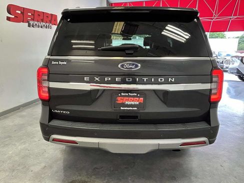 Used 2024 Ford Expedition Limited RWD image 4