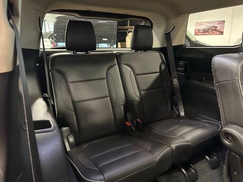 Used 2019 GMC Acadia Denali w/ Technology Package image 40