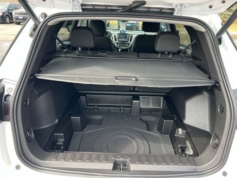 Used 2023 Chevrolet Equinox LT w/ Driver Convenience Package image 24