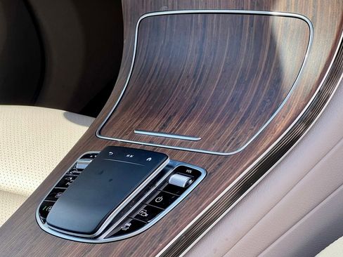 Used 2022 Mercedes-Benz GLC 300 4MATIC image 14