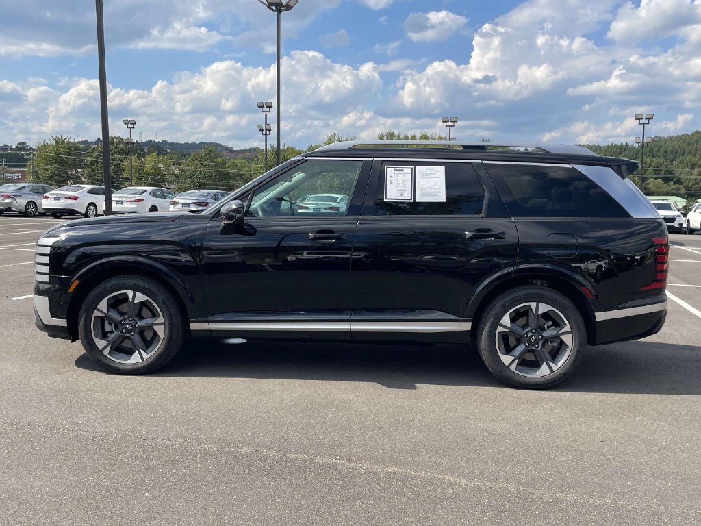 Used 2026 Hyundai Palisade Limited FWD image 6
