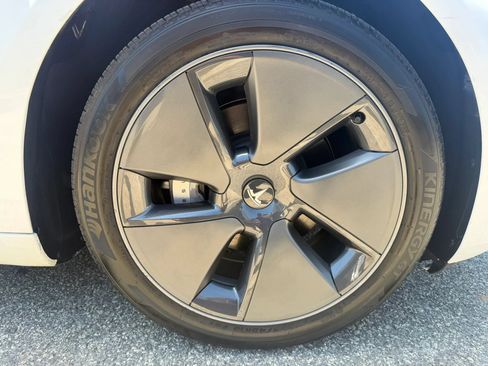 Used 2023 Tesla Model 3 Standard Range RWD image 26
