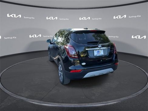 Used 2021 Buick Encore Preferred image 16