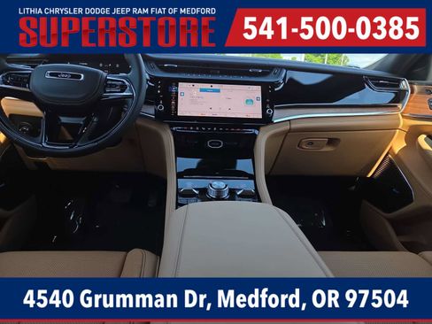 New 2026 Jeep Grand Cherokee Summit AWD/4WD image 18