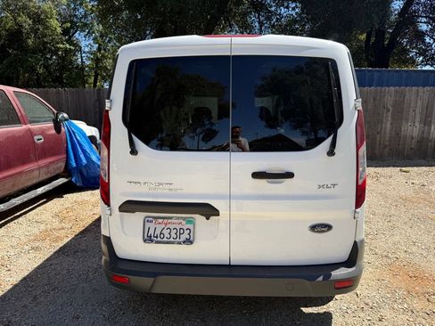 Used 2017 Ford Transit Connect XLT FWD image 3